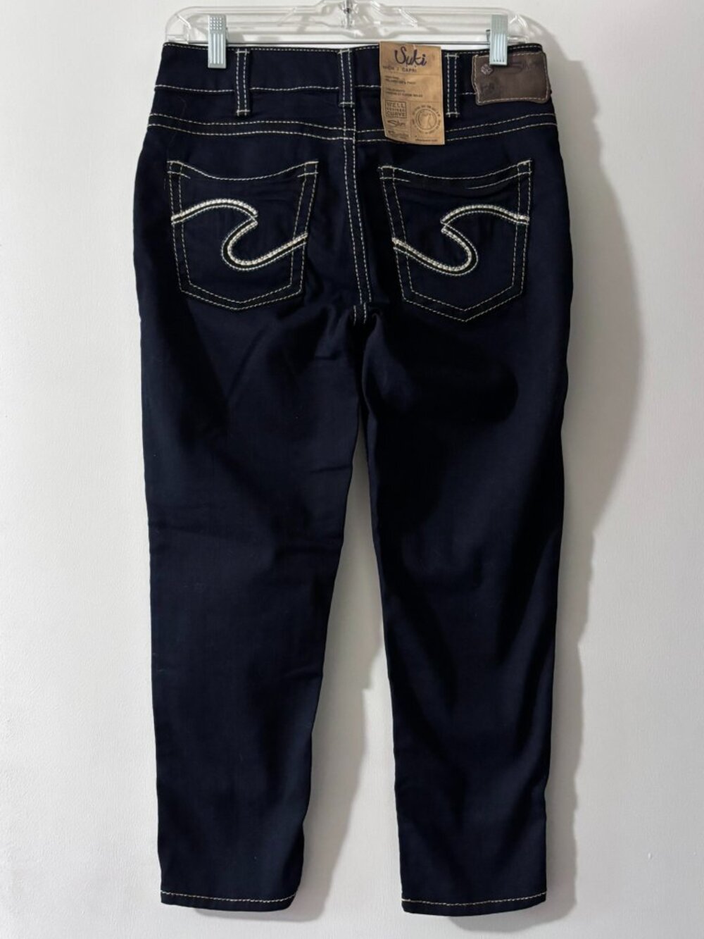 NWT Silver Jeans Co Suki Mid Capri Dark Wash Well Defined Curve Jeans W30 L24